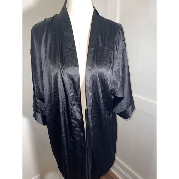 Victoria's Secret Other - Victorias Secret Black Robe - NWT